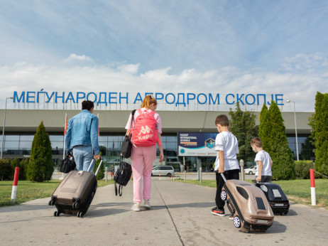 „ТАВ Македонија“: Сите аеродромски системи се во функција и засега нема откажани летови