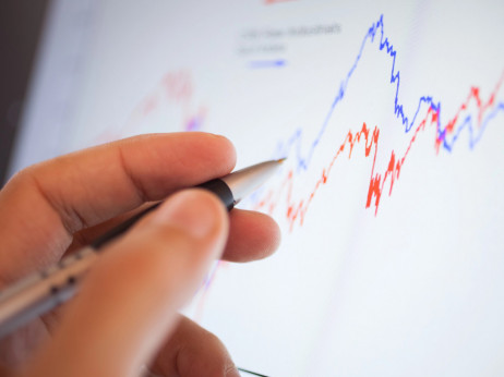 Индексот S&P 500 и натаму има сила да руши рекорди, но треба да се внимава