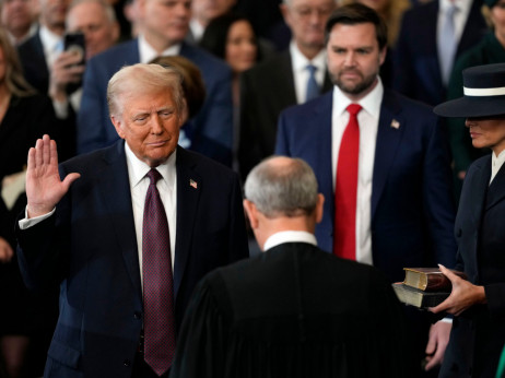 Трамп положи заклетва: Како ќе донесе „златна доба“ за Америка?