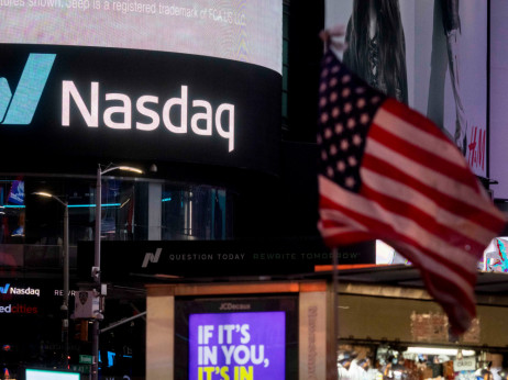 Најлош квартал за Nasdaq 100 во последните години поради страв од балон на ВИ